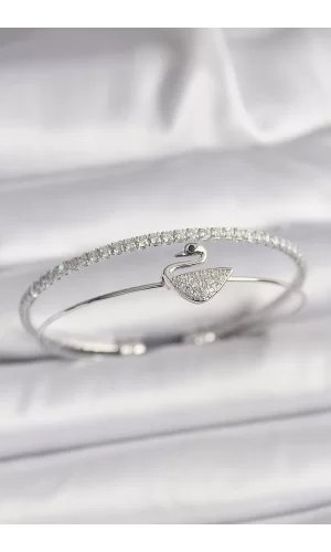 Pirinç Gümüş Renk Zirkon Taşlı Kuğu Model Kadın Bileklik