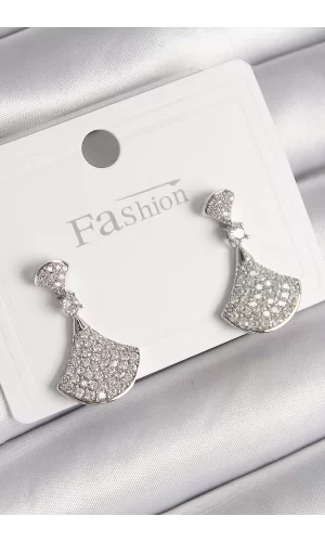 Pirinç Gümüş Renk Zirkon Taşlı Motif Model Kadın Küpe