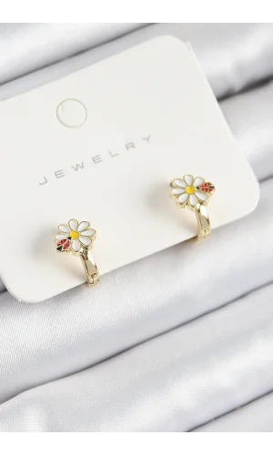 Pirinç Papatya Model Gold Renk Çocuk Küpe