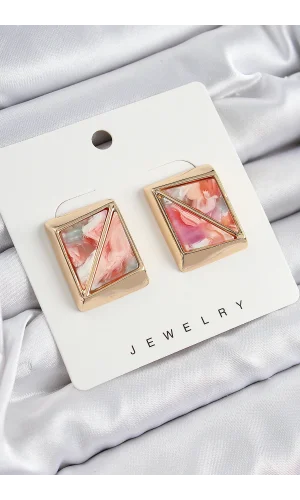Pirinç Pembe Üçgen Kesim Detaylı Kare Model Vintage Gold Renk Kadın Küpe