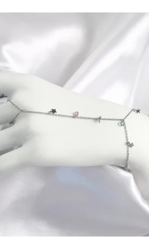 Pirinç Renkli Zirkon Taşlı Sallantılı Yıldızlı Model Gümüş Renk Kadın Şahmeran