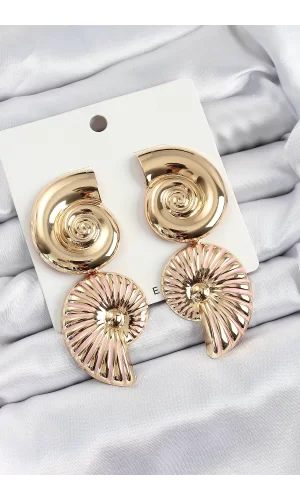 Pirinç Sarmal Sallantılı Deniz Kabuğu Vintage Model Gold Renk Küpe