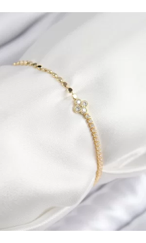 Pirinç Zirkon Taşlı Yonca Model Ezme Zincir Gold Renk Kadın Bileklik