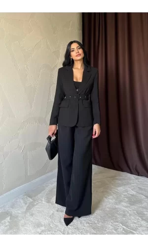 Siyah Cep Kapaklı Ve Kemerli Ceket