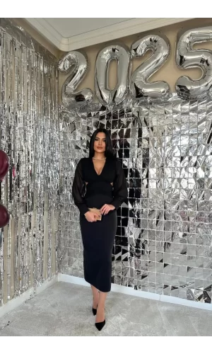 Siyah Kolları Şifon Arka Bel Detaylı Elbise