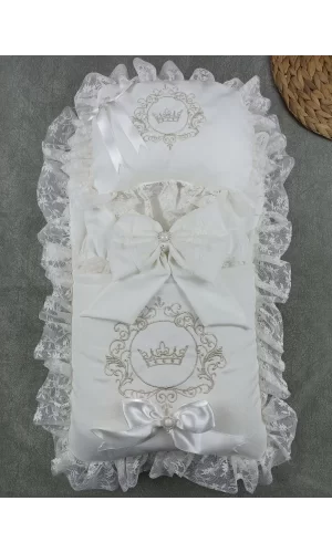 Luz&Pos Yenidoğan Antalya Taç Nakışlı Kundaklı Trilüks Unisex 3lü Alt Açma Seti Ekru