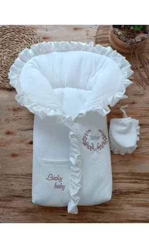Luz&Pos Yenidoğan Ultralüks Fermuarlı Ve Cepli Lucky Baby Nakışlı Bebek Battaniyesi Kundak Ekru