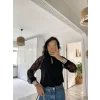 Kadın Uzun Kollu Göğüs Pencere Detay Yaka Boğazlı Kolları Tüllü Sandy Bluz