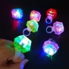 Kristal Tasarımlı Led Glow Işıklı 3 Modlu Pembe Yüzük 3.5 X 5 Cm