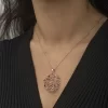 Luz&Pos Gümüş Rose Geometrik Desenli Madalyon Kolye
