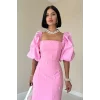 Pembe İşlemeli Kolu Garnili Elbise