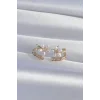 Pirinç Gold Renk Zirkon Taşlı Kıvrımlı İnci Çiçek Küpe