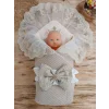 Luz&Pos Yenidoğan Kuzulu Taç Nakış Güpürlü Fiyonklu Duvaklı Prizma Taş Unisex Kundak Bebek Battaniyesi Bej
