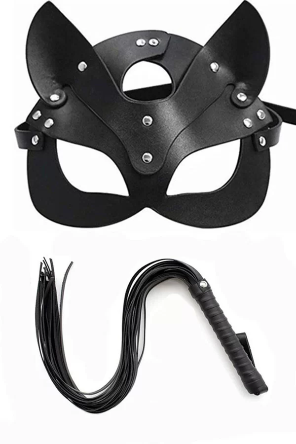 Fantezi Maske Ve Kırbaç