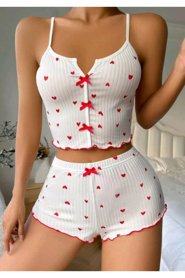 Kadın Beyaz Kalpli Askılı Şortlu Pijama Takım 6655