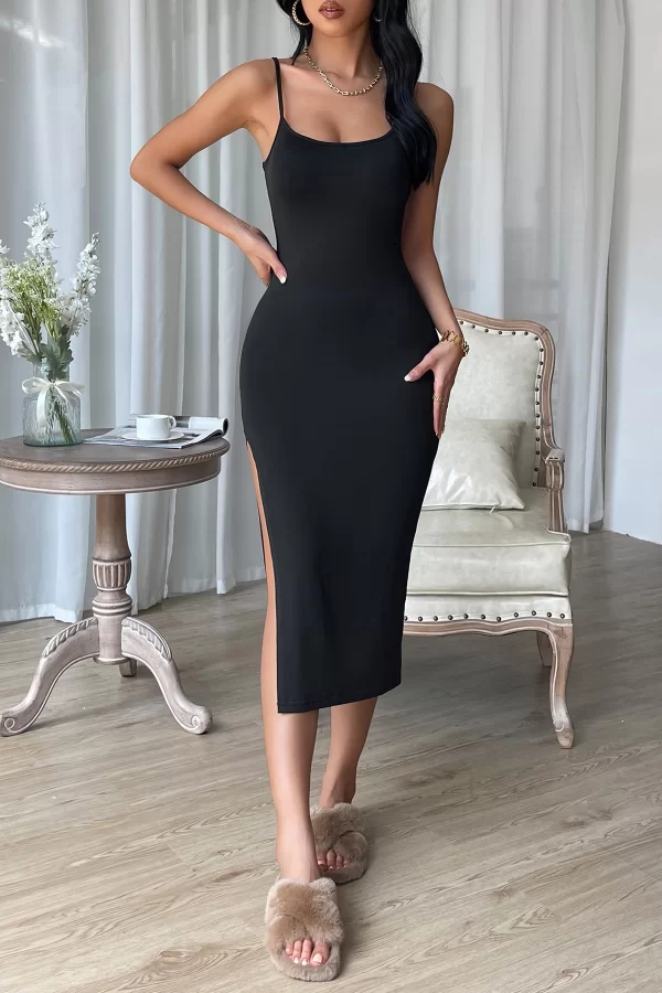 Kadın Siyah Yırtmaçlı Diz Altı Vücüdu Saran Gecelik