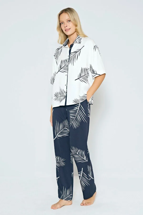 Luz&Pos Arias Closet %100 Viskon Dokuma Lacivert Yaprak Desenli Önden Düğmeli Pijama Takımı
