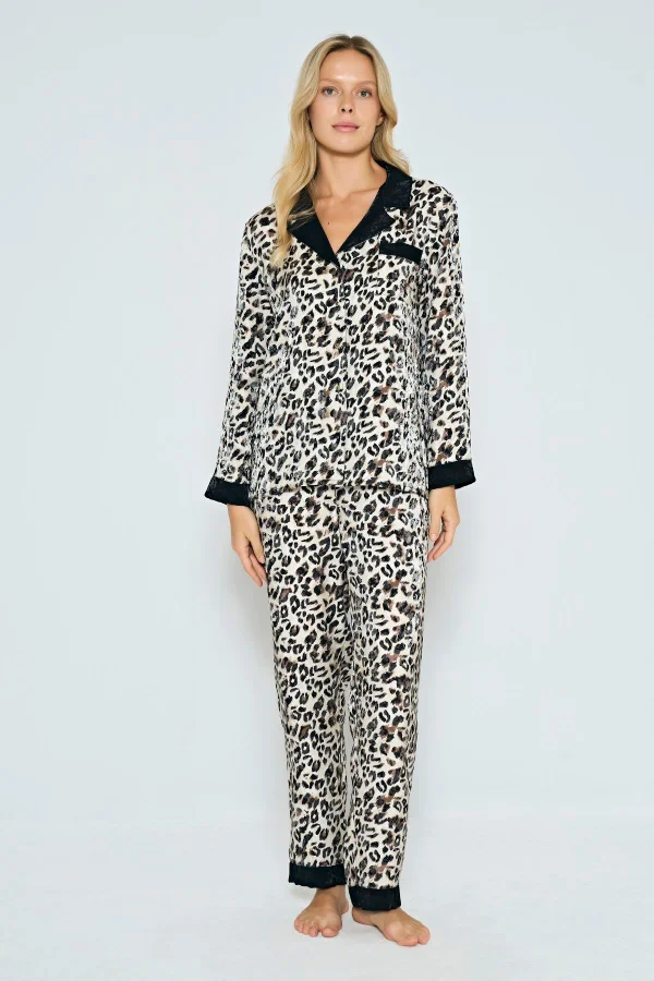 Luz&Pos Arias Closet Viskon Leopar Desenli Önden Düğmeli Pijama Takımı