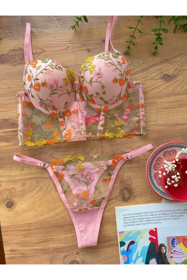 Özel Tasarım Pembe Dantel İşlemeli Çiçek Desenli Destekli Bralet Takımı