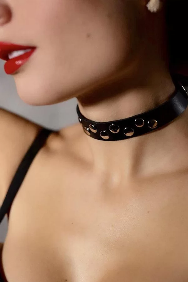Özel Tasarım Seksi Siyah Deri İnce Boyunluk 1060
