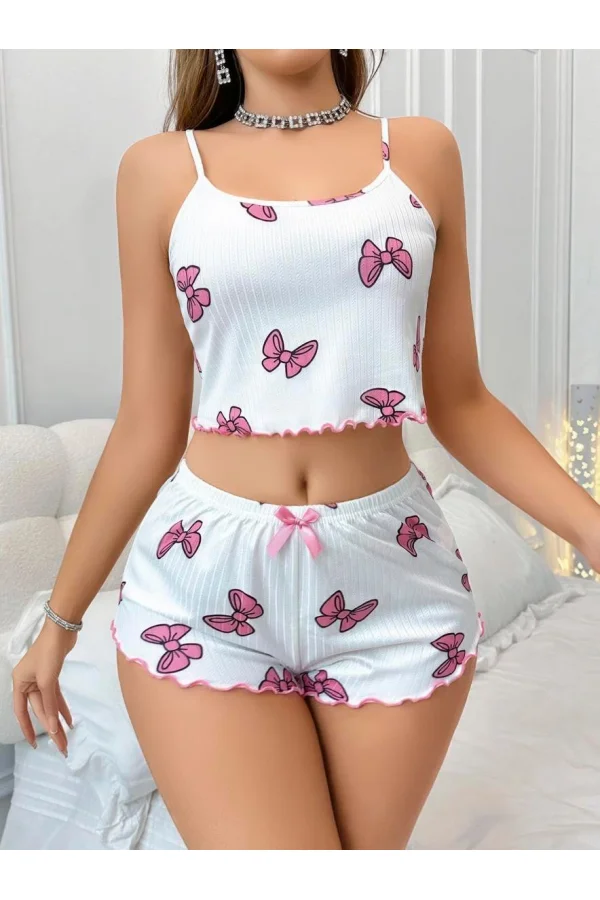 Pamuklu Beyaz Üstüne Pembe Kurdela Desenli Fitilli Askılı Şortlu Pijama Takımı