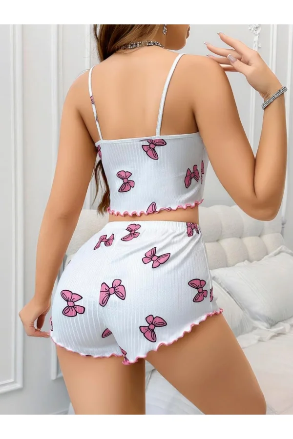 Pamuklu Beyaz Üstüne Pembe Kurdela Desenli Fitilli Askılı Şortlu Pijama Takımı