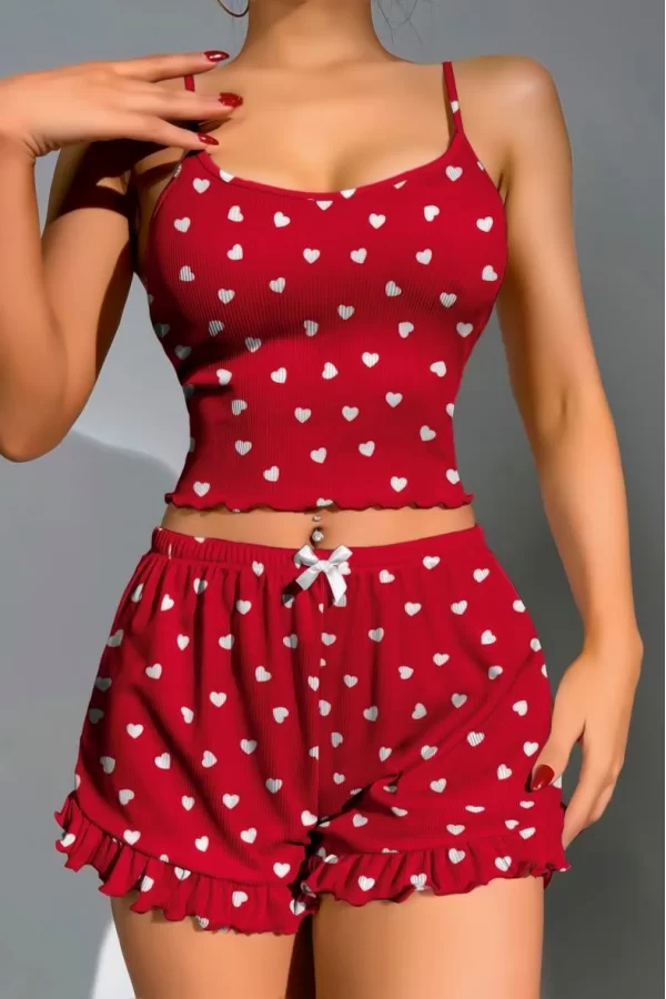Pamuklu Kırmızı Üstüne Beyaz Kalp Desen Fitilli Askılı Şortlu Pijama Takımı