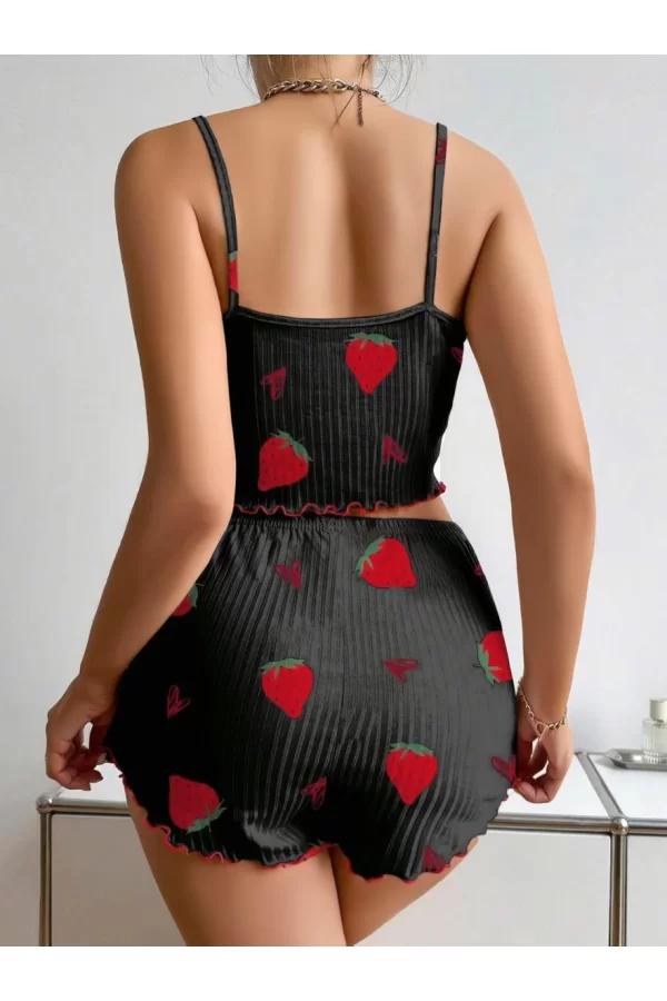 Pamuklu Siyah Üstüne Çilek Desen Fitilli Askılı Şortlu Pijama Takımı