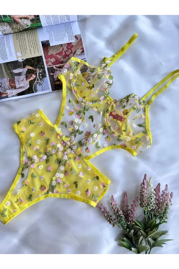 Sarı Çiçek Desenli Bodysuit