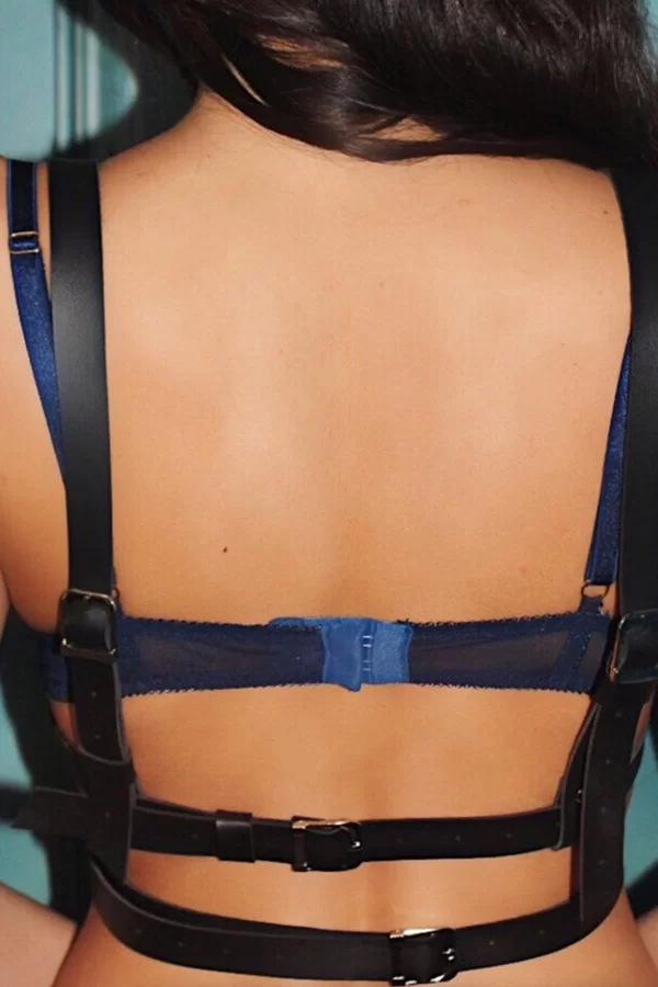 Siyah Göğsü Açık Fantazi Deri Harness Sütyen 1035