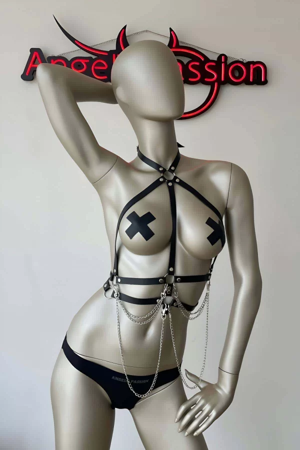 Siyah İç Çamaşır Modelleri Fantazi Deri Harness