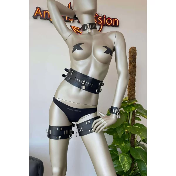 Kilit Detaylı Kışkırtıcı Deri Harness Takım - Brf483