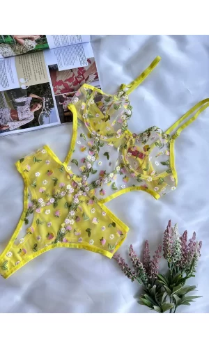 Sarı Çiçek Desenli Bodysuit