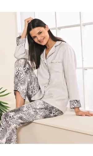 Viskon Jakarlı Önden Düğmeli Desenli Pijama Takımı