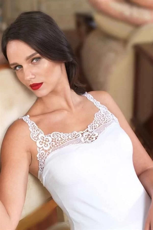 Yakası Ve Askıları Güpürlü Atlet B162