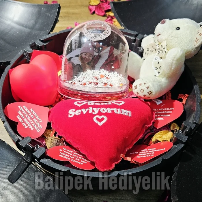 Patlayan Bomba - Kar Küresi Kombinli Hediye Kutusu