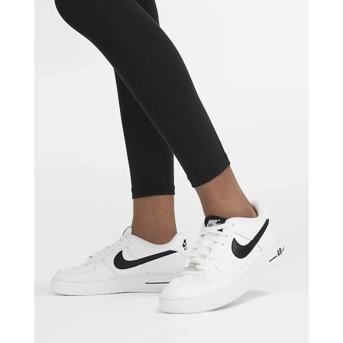 NIKE GIRLS SHY