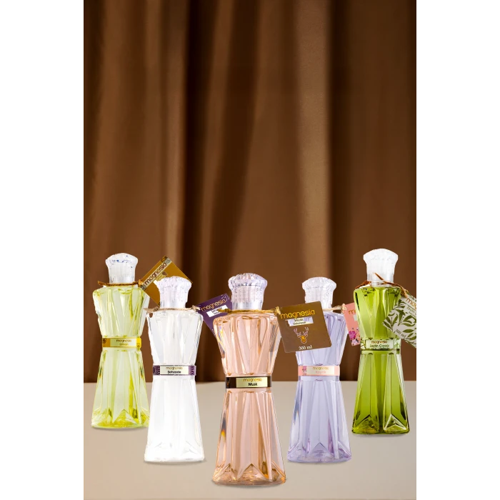 Magnesia Musk Kolonyası 300 ml Hediyelik Pet şişe
