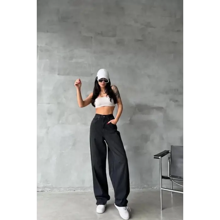 Arkadan tokalı jeans pantolon Siyah