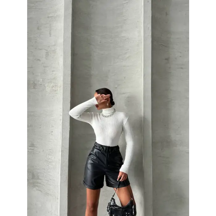 Beli lastikli duble paça deri şort siyah w24755