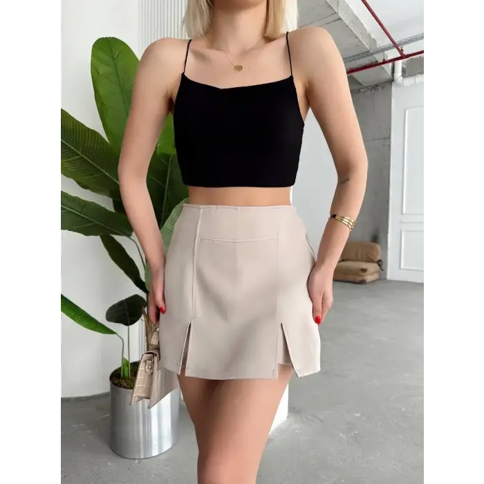 Çift yırtmaklı şort etek