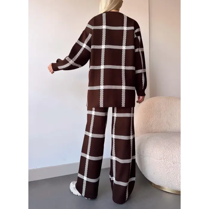 Ekoseli triko takım kahvebeyaz