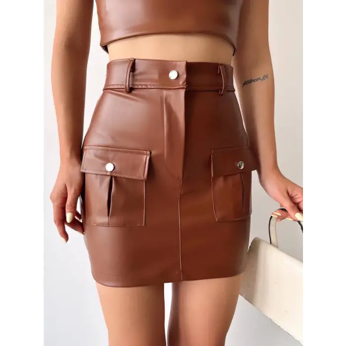 Önden iki cepli deri etek kahve h240040