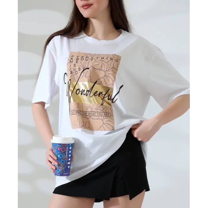 Varak baskılı imza desen tişört