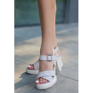 Jaina Bej Cilt Topuklu Sandalet