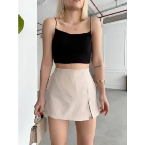 Tek yırtmajlı şort etek