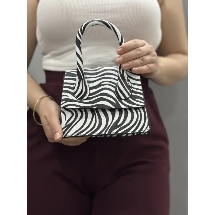 luxe siyahbeyaz cilt çanta