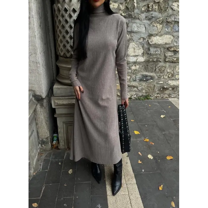 Boğazlı kalın bürümcük uzun elbise vizon