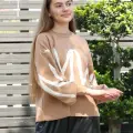 Beyaz çizgili bisiklet yaka kazak vizon