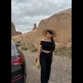 Madonna yaka bol paça pantolonlu takım